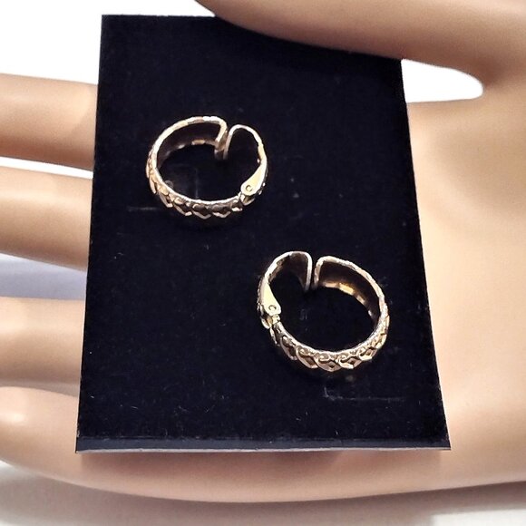 5/8" L H Segal Diamond Scroll Hoop Clip On Earrings Gold Tone - Picture 2 of 6
